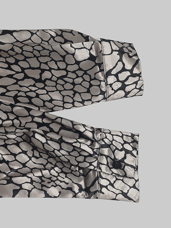 Chemise Satinée à Motif Artistique