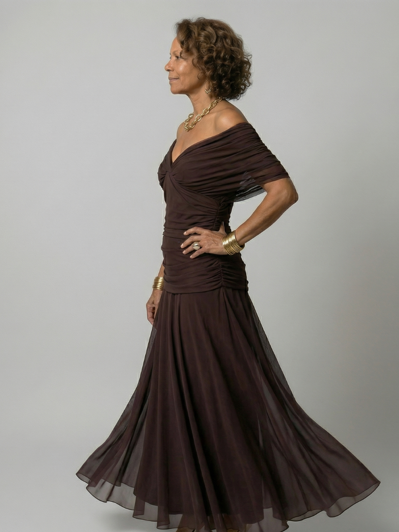 Żaneta | Robe midi à épaules dénudées