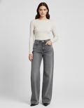 AITANA™ – Jean Bootcut Gris Élégance Décontractée