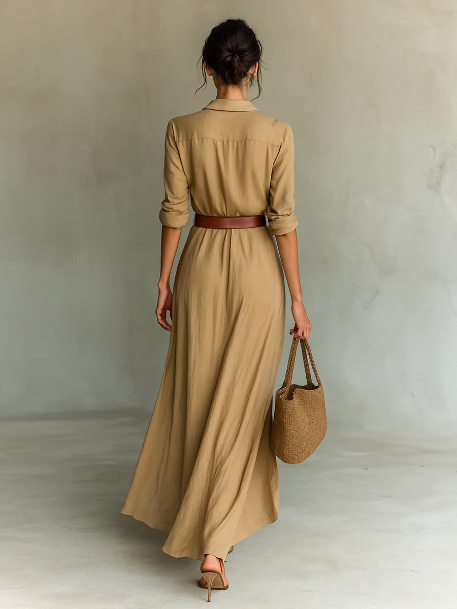 Robe longue ceinturée à manches longues et revers