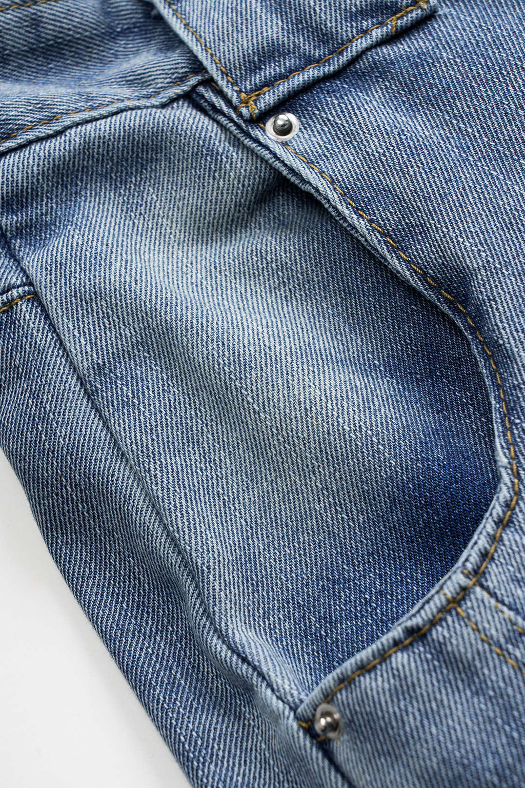 Jeans femme à jambes larges et taille haute