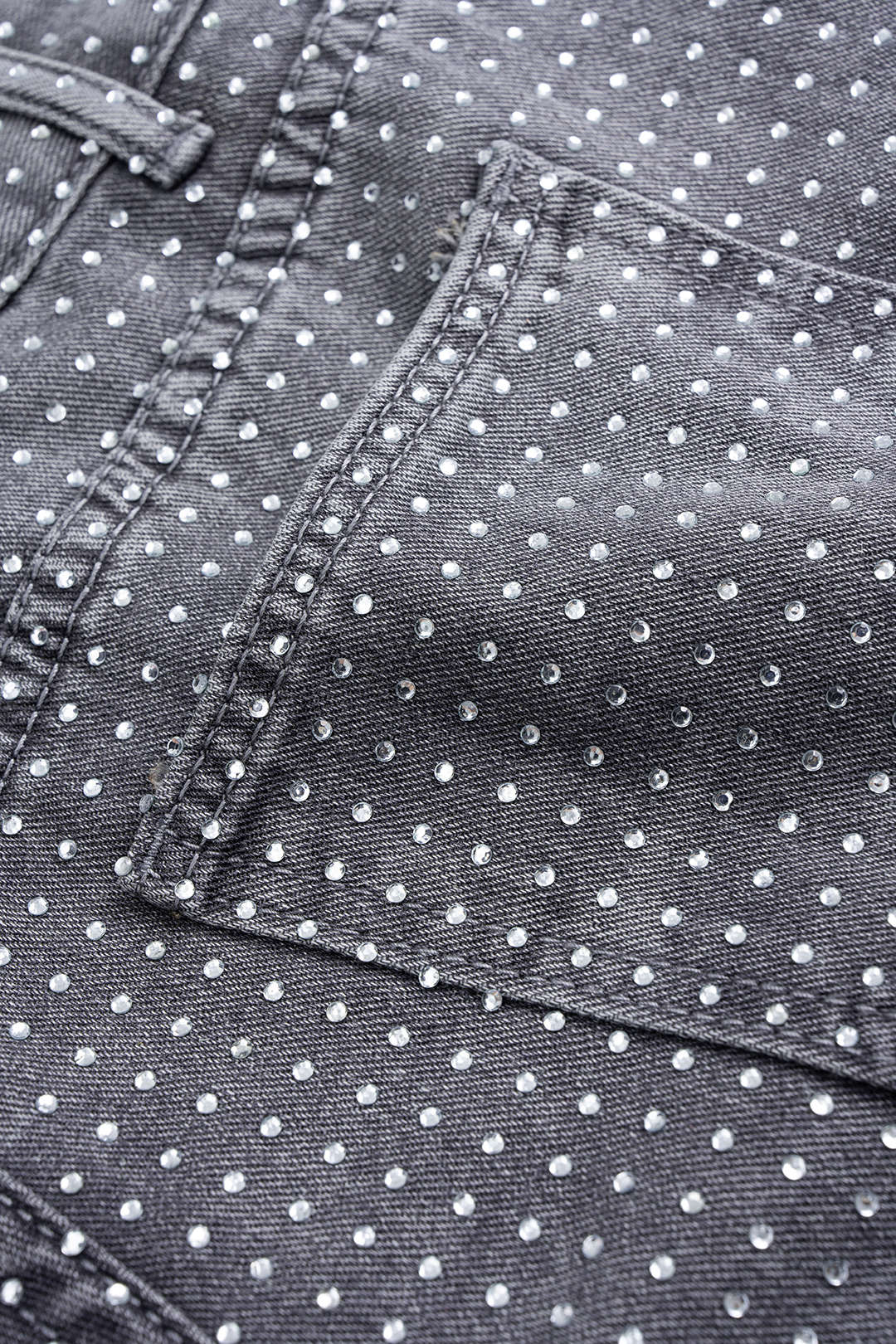 Jeans pour femme à jambes larges et ornements