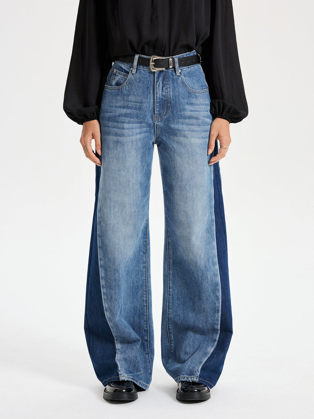 Jeans à jambes larges et taille haute