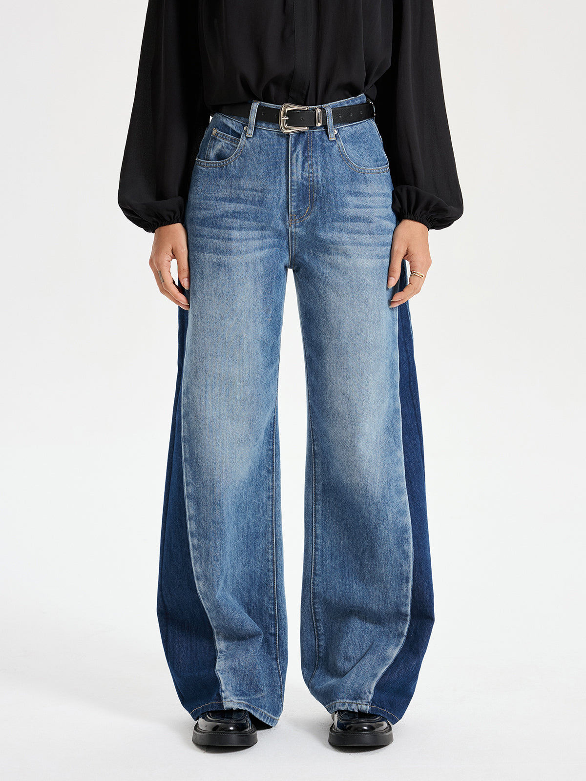 Jeans à jambes larges et taille haute
