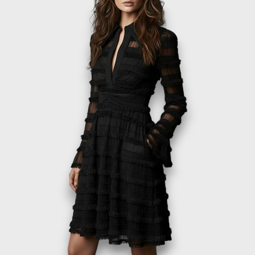 Robe en dentelle Natalia à décolleté en V élégant