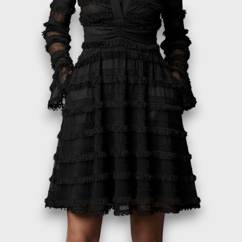 Robe en dentelle Natalia à décolleté en V élégant
