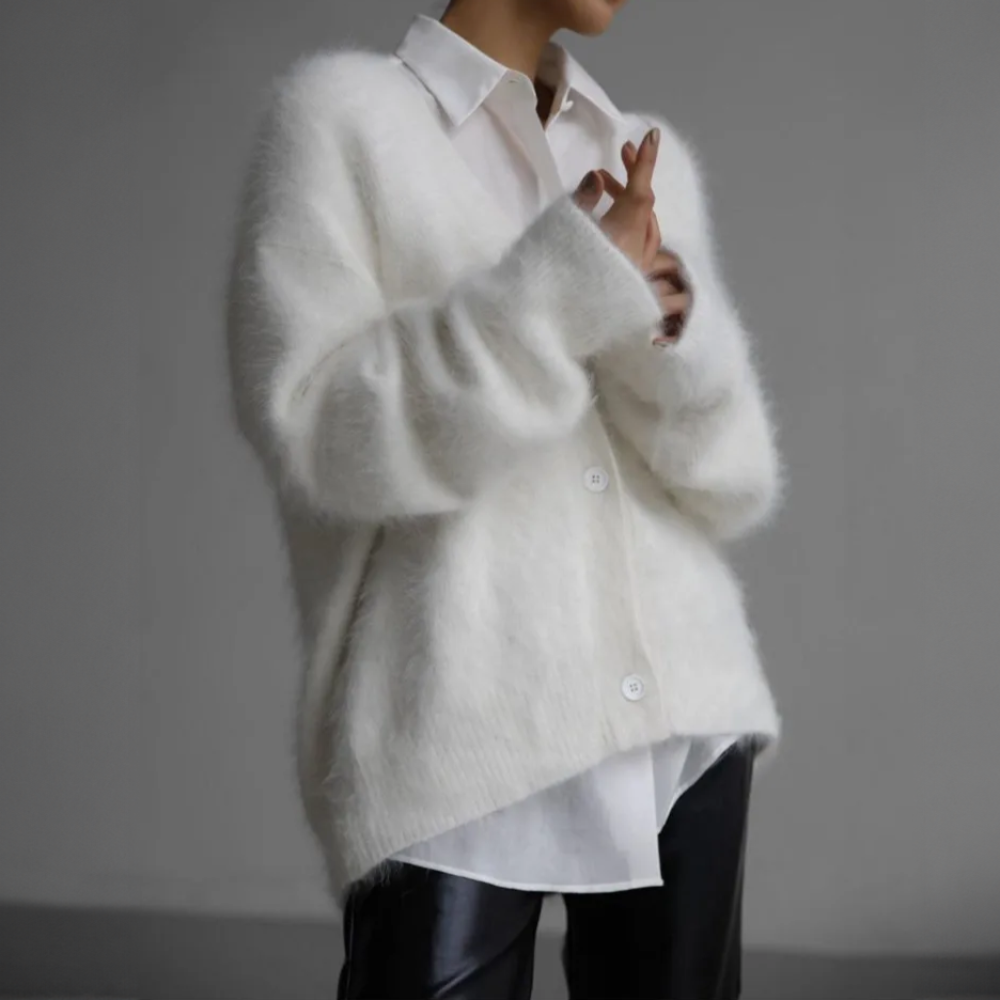 Serena | Cardigan de luxe en fausse fourrure au style raffiné