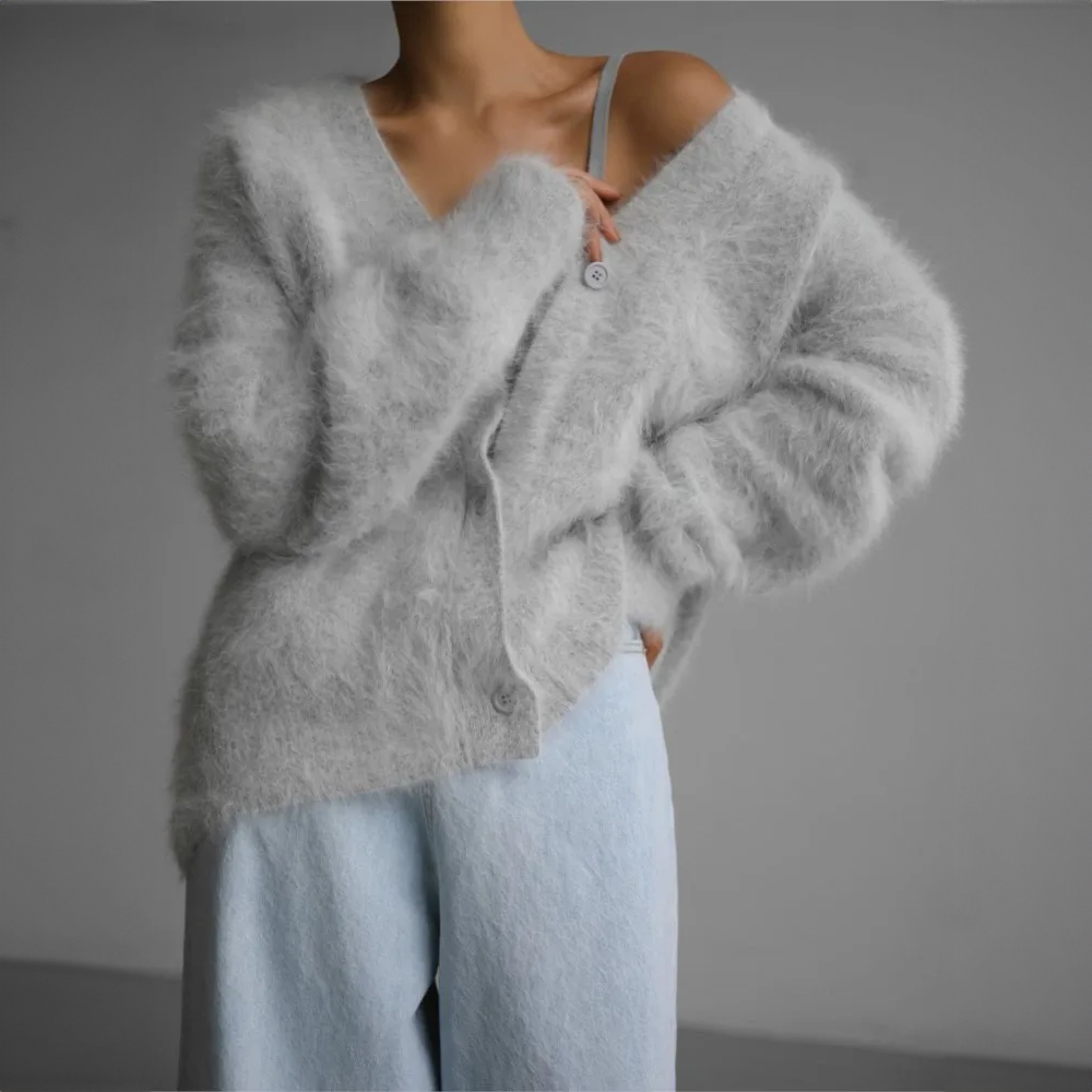 Serena | Cardigan de luxe en fausse fourrure au style raffiné