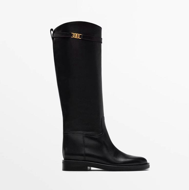 Żanetta – Bottes en cuir élégantes avec une boucle délicate