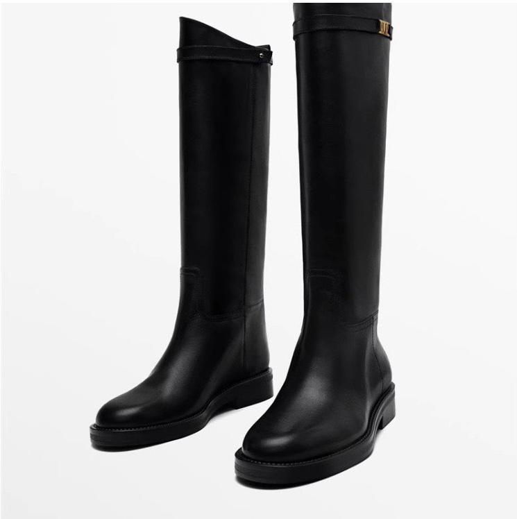 Żanetta – Bottes en cuir élégantes avec une boucle délicate