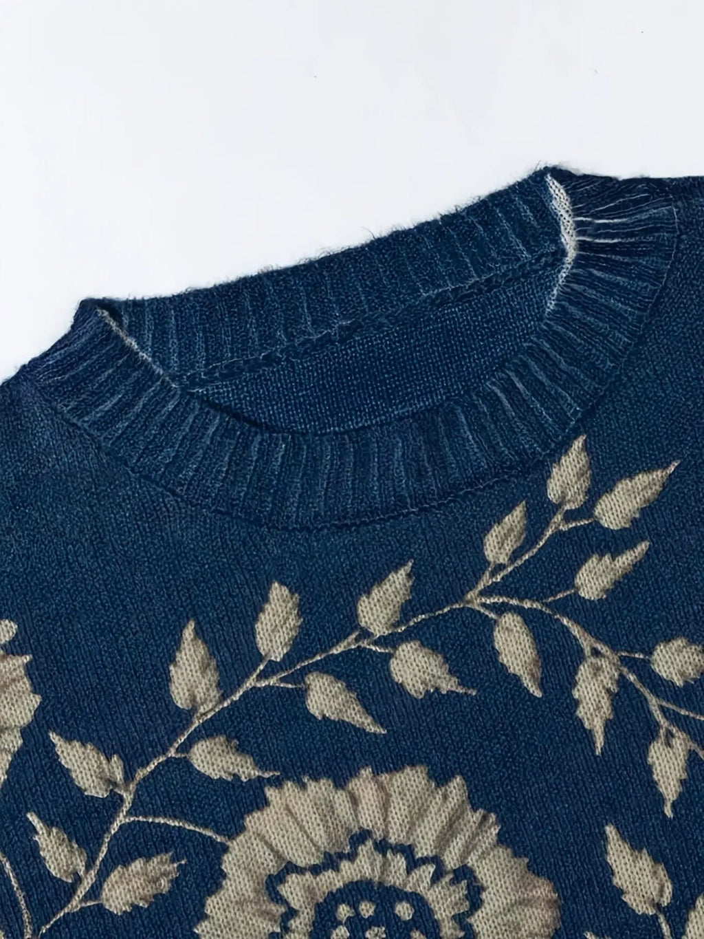Amélie – Pull Élégant à Motif Floral