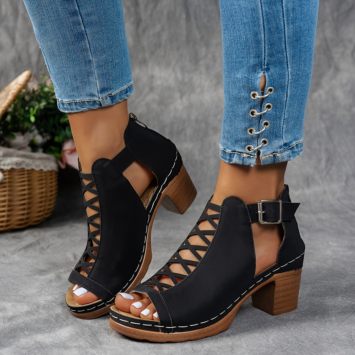 Nessa - Sandales à talon en résille